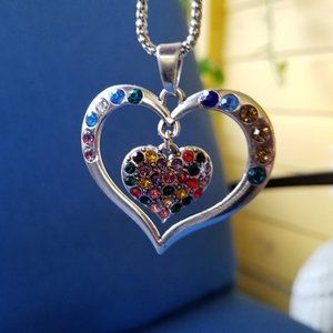 💙Heart / Floating Heart Pendant Necklace - NWOT💙